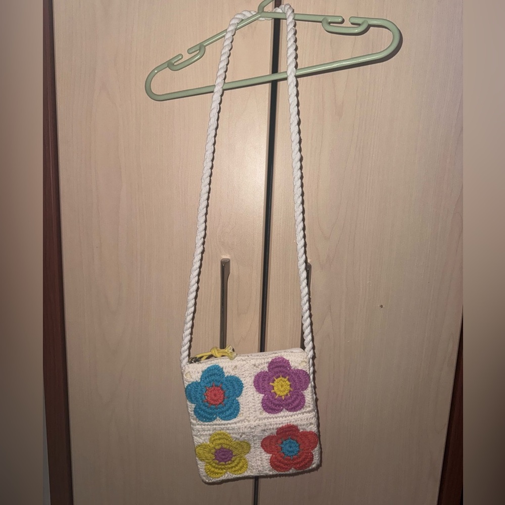 Cat & Jack Girls Crochet Floral Crossbody Bag Purse Colorful OS